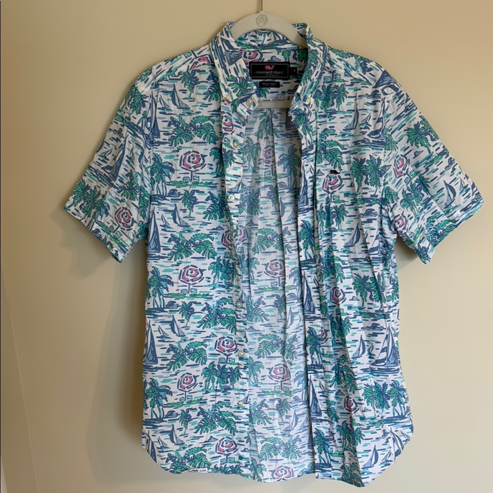 VV Ocean Terrace Whale Short Sleeve Button Down Shirt SZ MED